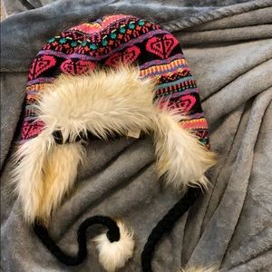 Roxy beanie with ear cover